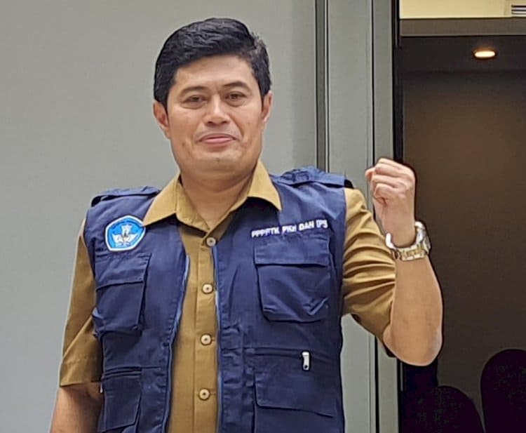 Suwanjana S.E, M.M.